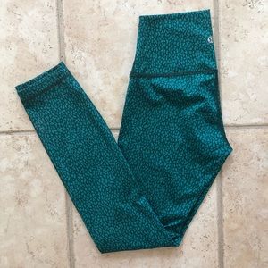 LULULEMON High Times Pant 7/8 length